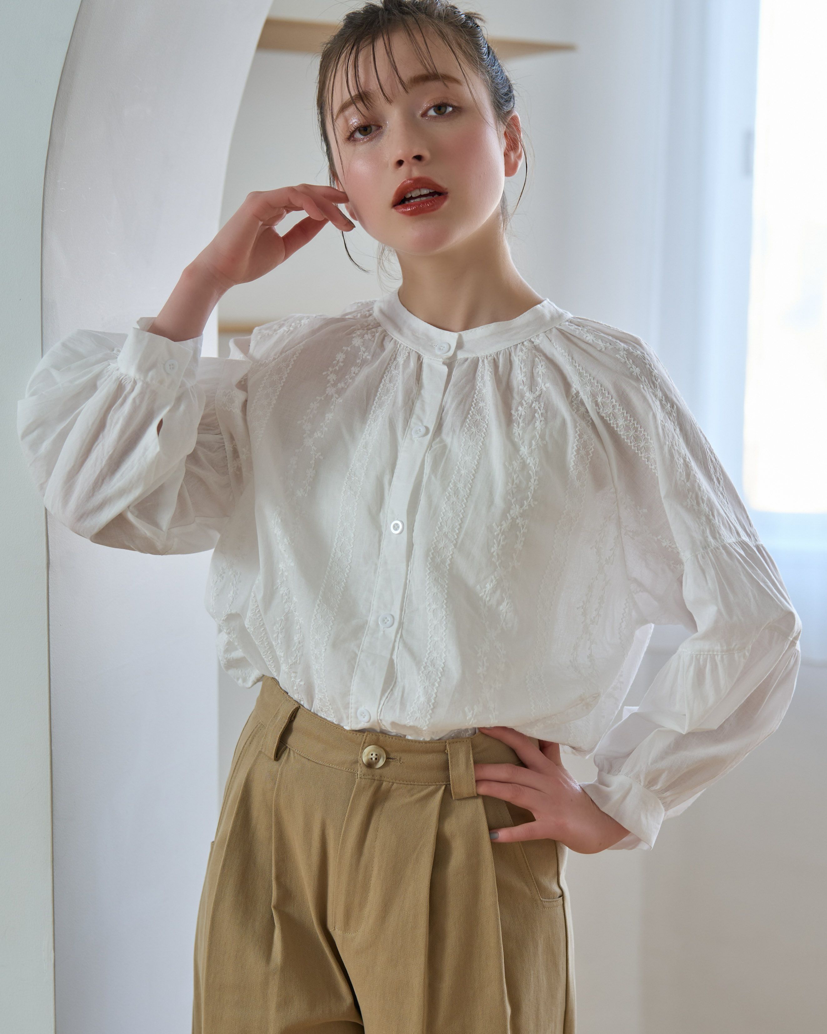 定価5.5万】ケイシー ケイシー CASEY CASEY *フラワー刺しゅうシアー 